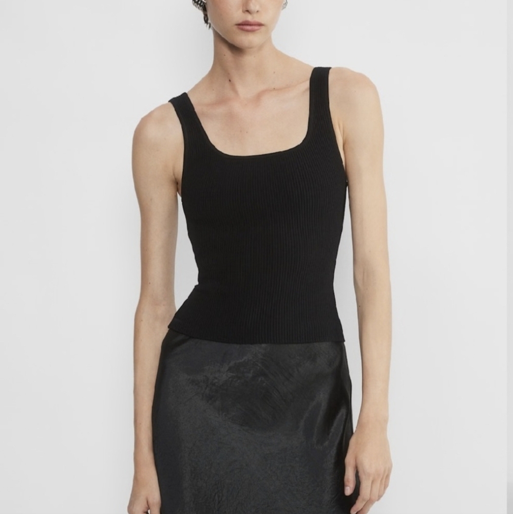 Aritzia Babaton Sculpt Knit Square Neck Tank